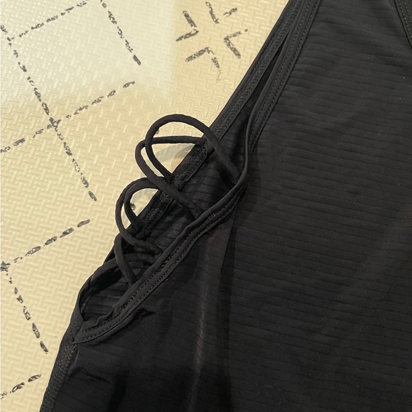 Beyond Yoga, Black Crossed My Mind Tank Activewear‎ Top Small - Picture 5 of 9
